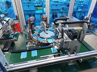 Shenzhen Longhehui Electronic Co., Limited productielijn van de fabrikant