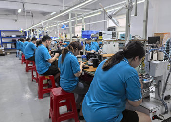 Shenzhen Longhehui Electronic Co., Limited productielijn van de fabrikant